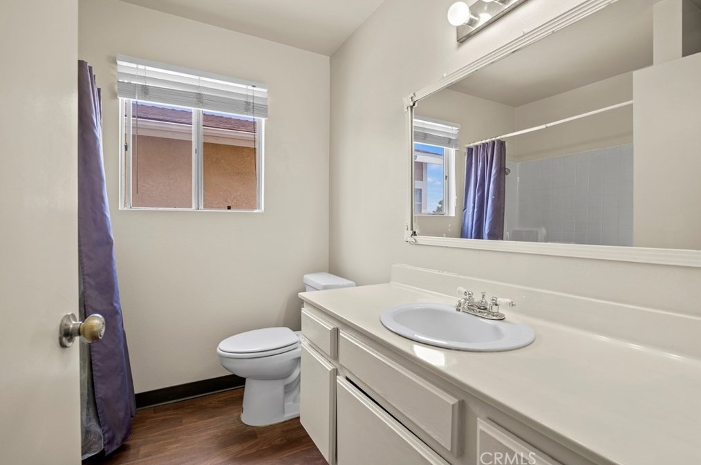 11339 Dronfield Ave, Los Angeles CA  91331-1060 exterior