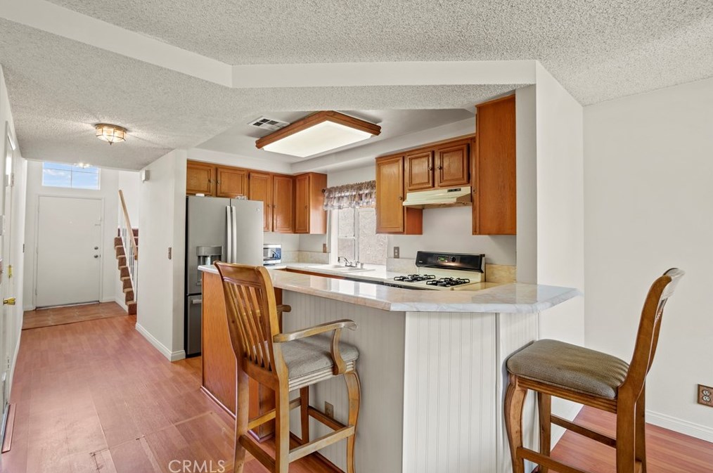 11339 Dronfield Ave, Los Angeles CA  91331-1060 exterior