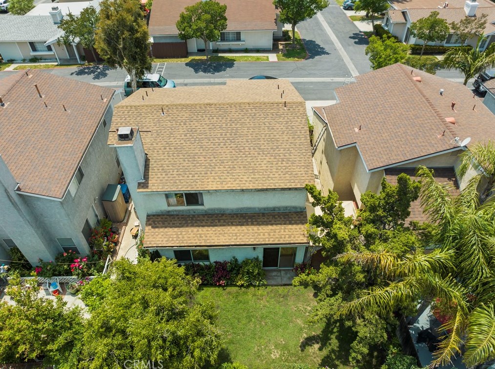 11339 Dronfield Ave, Los Angeles CA  91331-1060 exterior