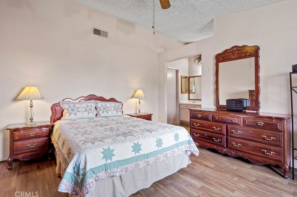 11339 Dronfield Ave, Los Angeles CA  91331-1060 exterior