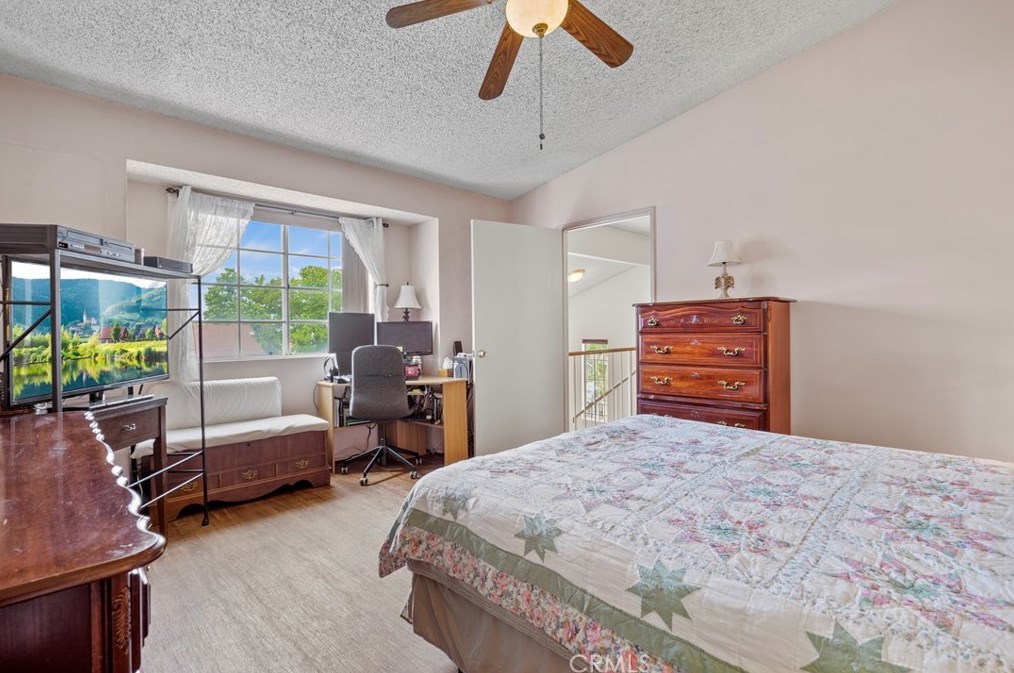 11339 Dronfield Ave, Los Angeles CA  91331-1060 exterior