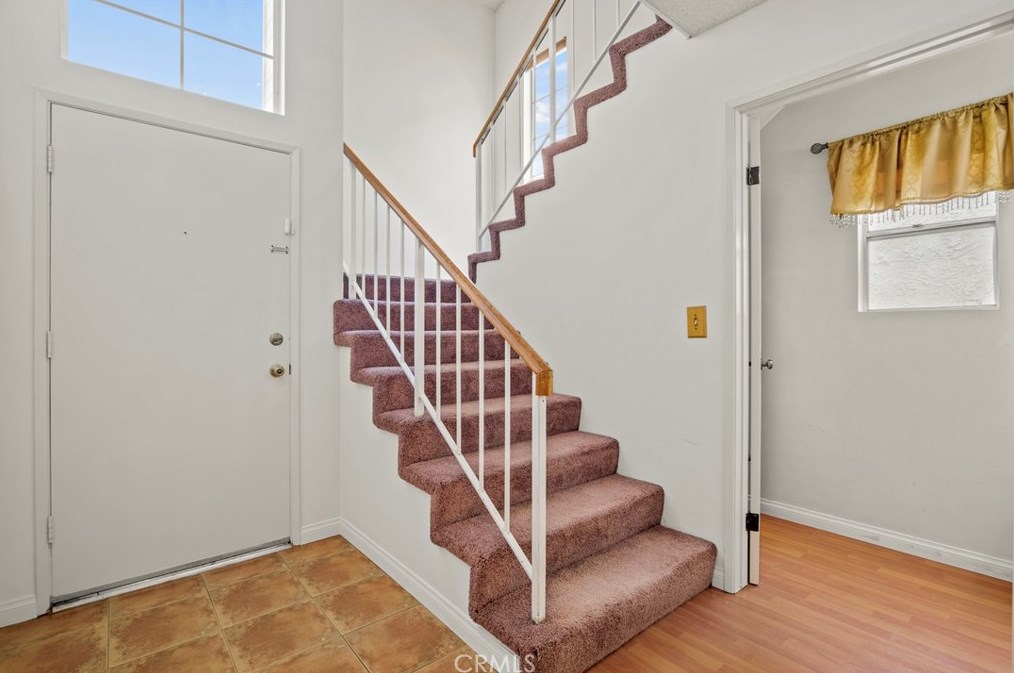 11339 Dronfield Ave, Los Angeles CA  91331-1060 exterior