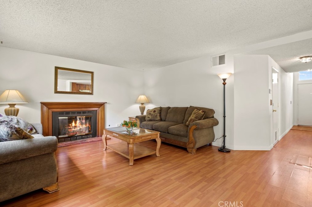 11339 Dronfield Ave, Los Angeles CA  91331-1060 exterior