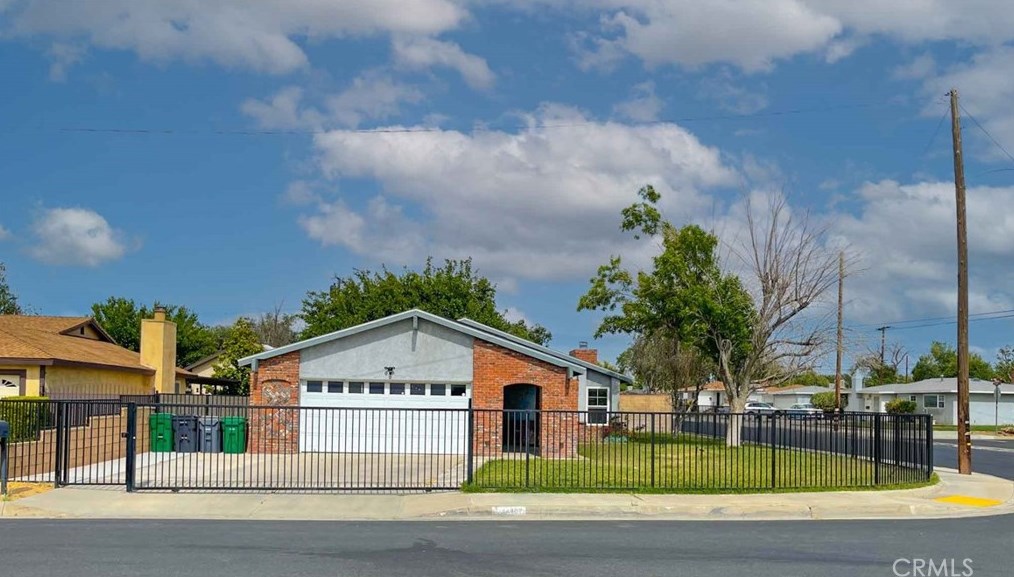 44202 Fig Ave, Lancaster, CA 93534
