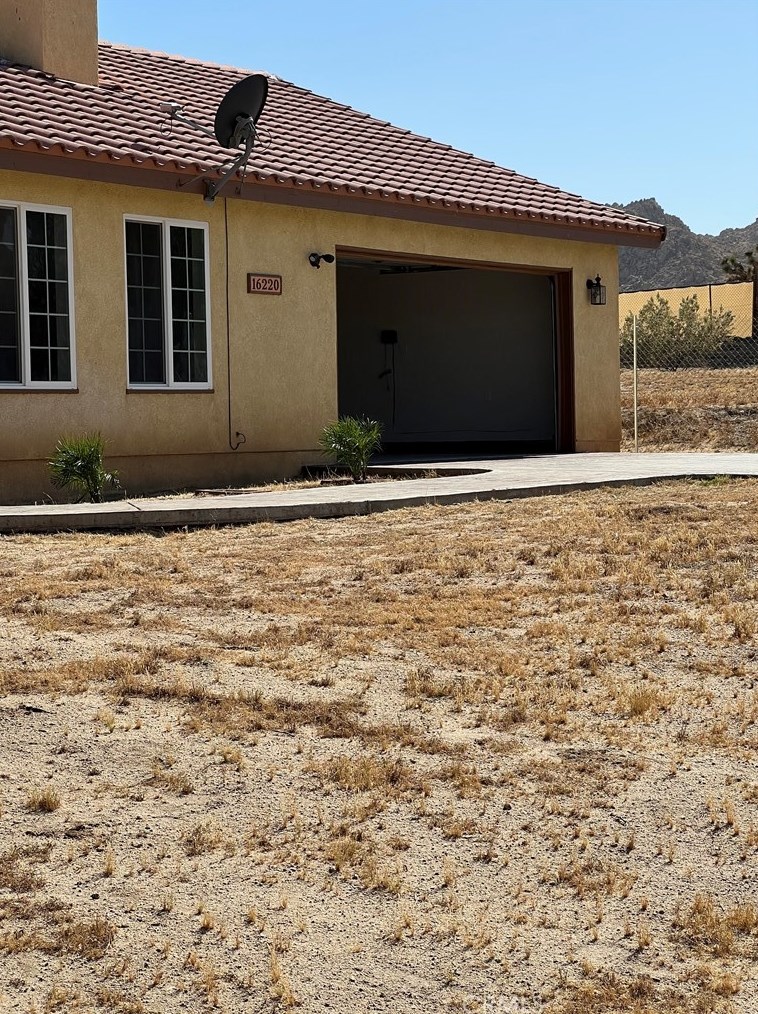 16220 Stagecoach Ave, Palmdale, CA 93591-3209