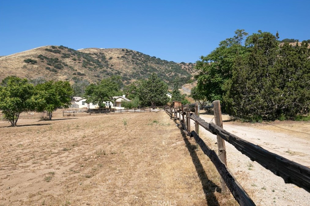 35255 Red Rover Mine Rd, Acton, CA 93510