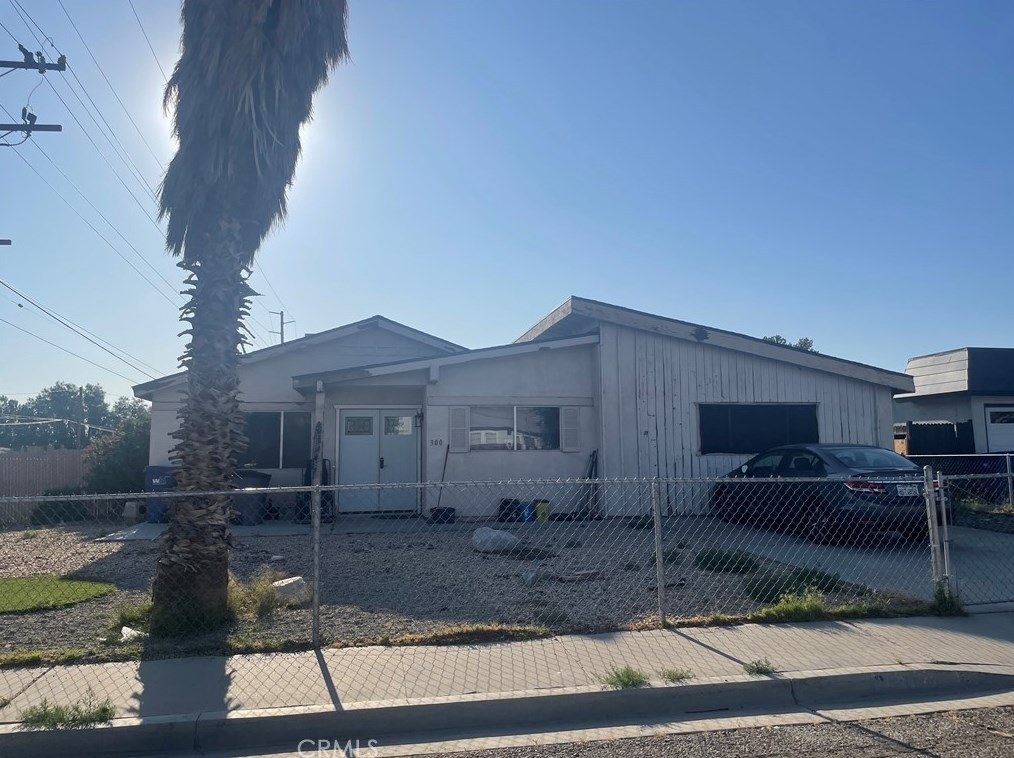 300 S Gordon St, Ridgecrest, CA 93555
