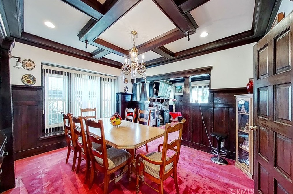 1223 37th Dr, Los Angeles CA  90018-4407 exterior