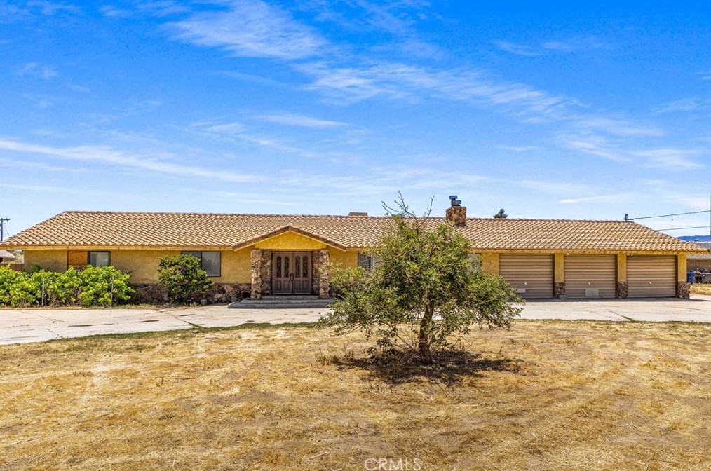 1522 W Ave L8, Lancaster, CA 93534