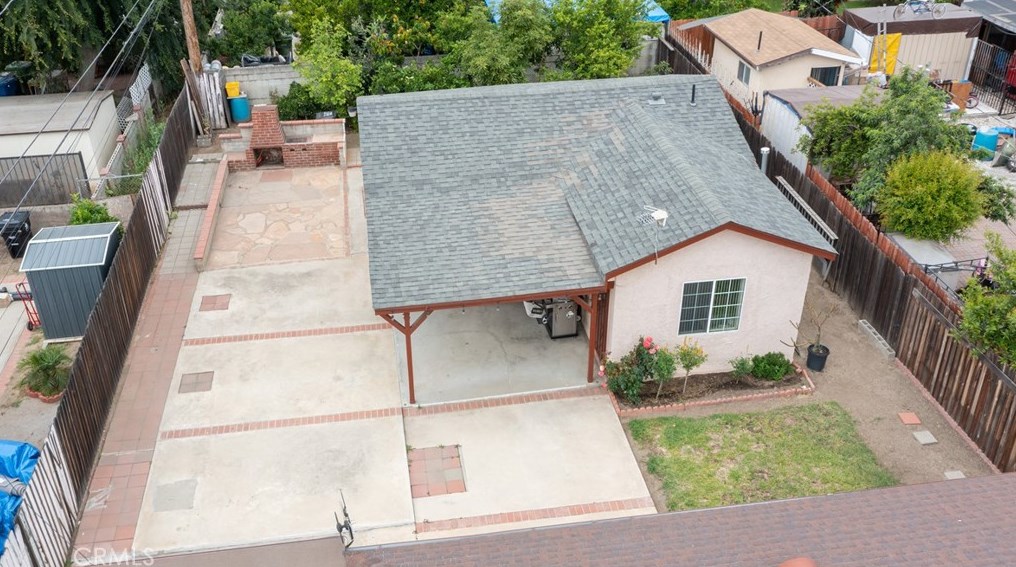 9663 Amboy Ave, Los Angeles CA  91331-3705 exterior