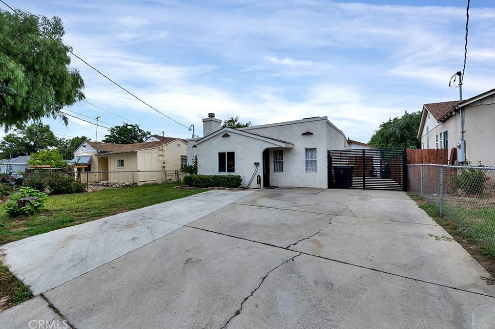 12637 Cometa Ave, San Fernando, CA 91340