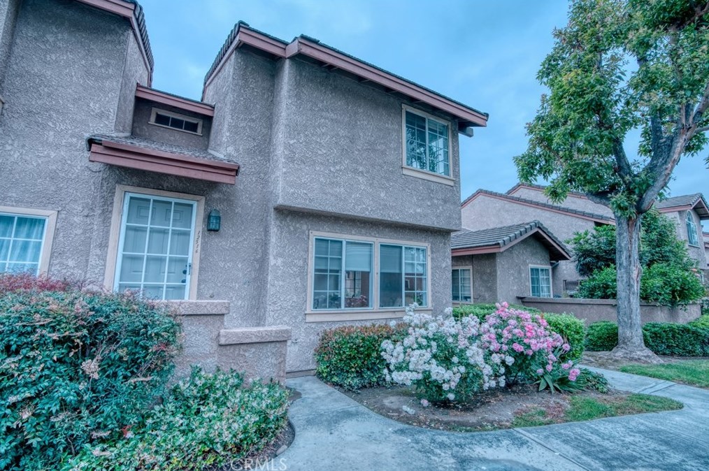 12516 Pinehurst St, El Monte, CA 91732-4346