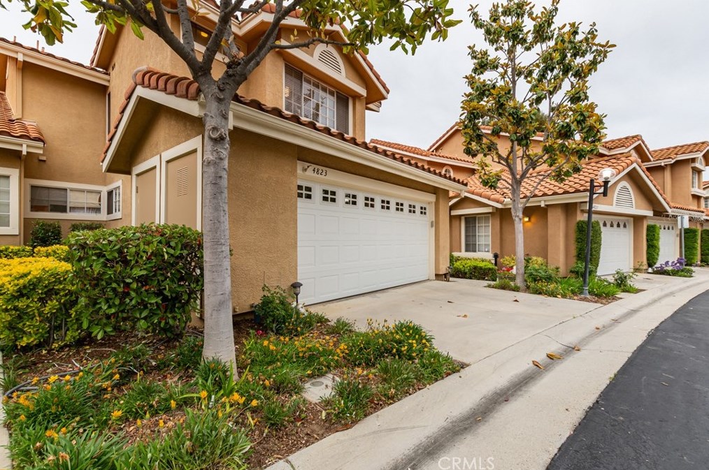 4823 Parma Dr, Calabasas, CA 91377