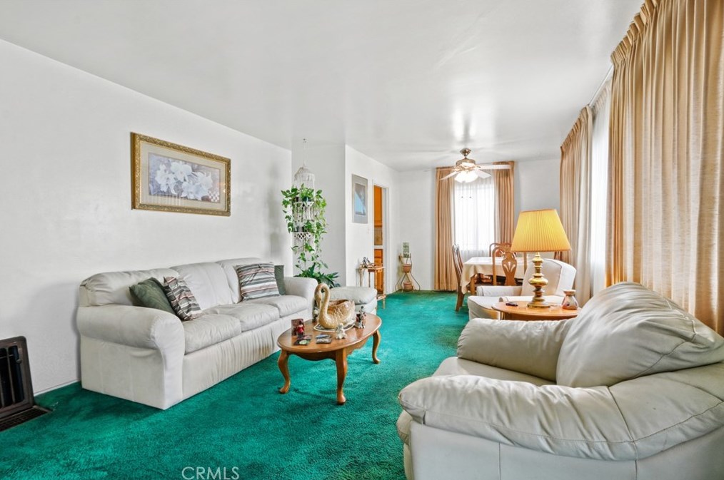1458 112th St, Los Angeles, CA 90047-4925