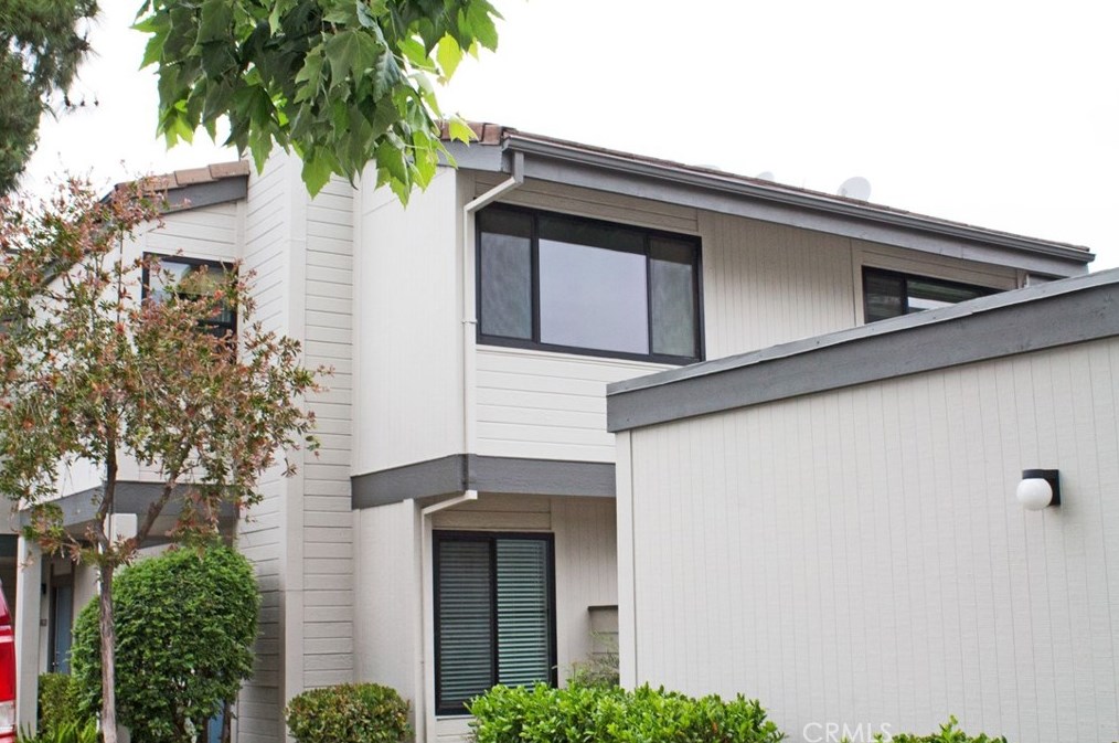 6524 Twin Cir Ln #6, Simi Valley, CA 93063