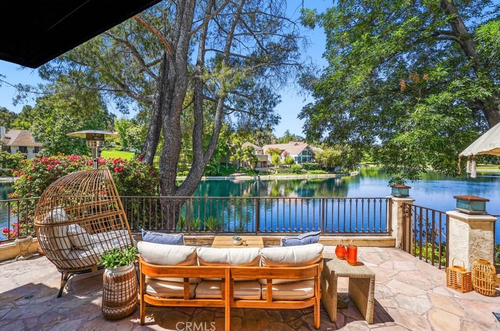 4627 Park Mirasol, Calabasas, CA 91302