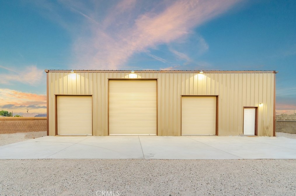 42704 23rd St, Lancaster, CA 93536