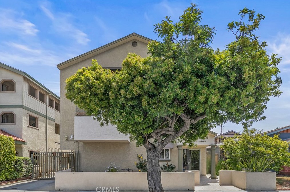 1042 Gladys Ave #5, Long Beach, CA 90804