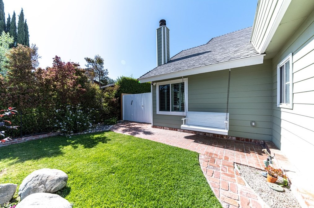 3965 Hibbert Ct, Simi Valley, CA 93063
