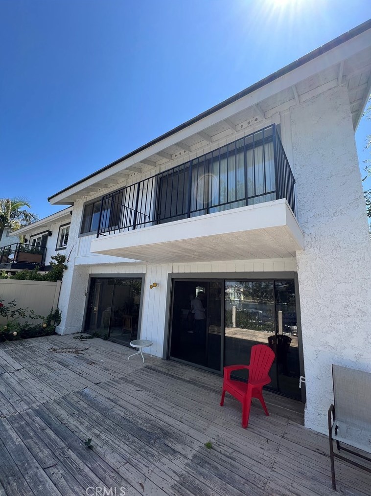2203 Westshore Ln, Thousand Oaks, CA 91361-1951