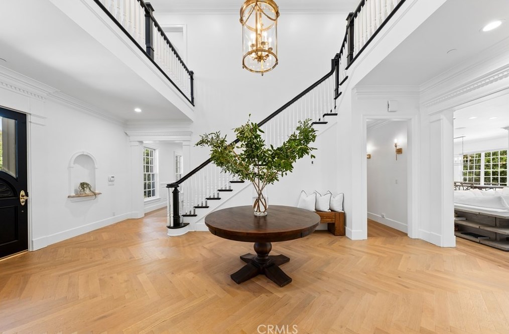 2816 Ladbrook Way, Thousand Oaks CA  91361-5325 exterior