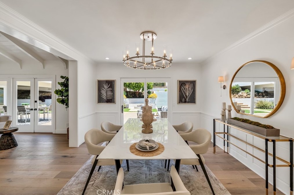 160 Thurston Ave, Los Angeles CA  90049-2422 exterior