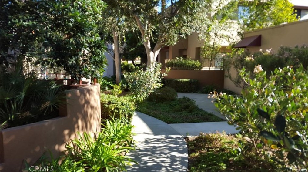 4265 Las Virgenes Rd #2, Calabasas, CA 91302