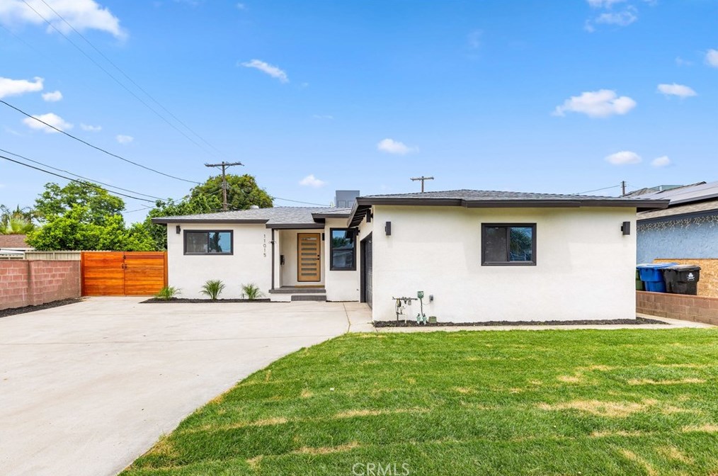 11015 Gaynor Ave, San Fernando, CA 91344-5403