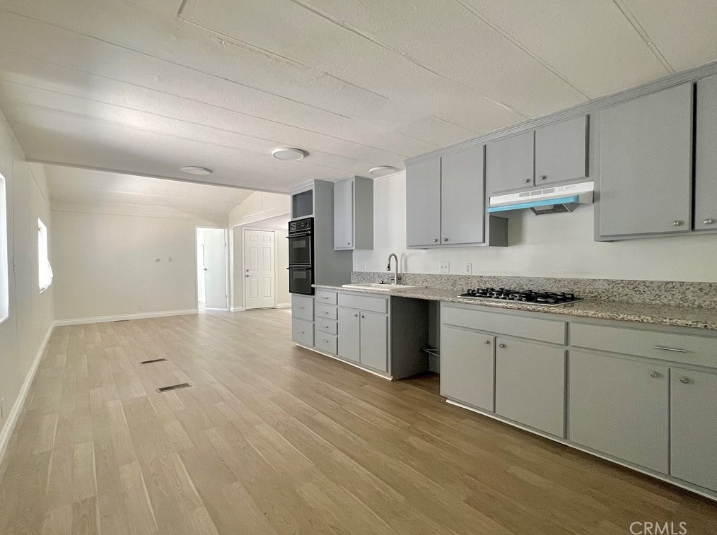 43850 20th Street #126, Lancaster, CA 93535