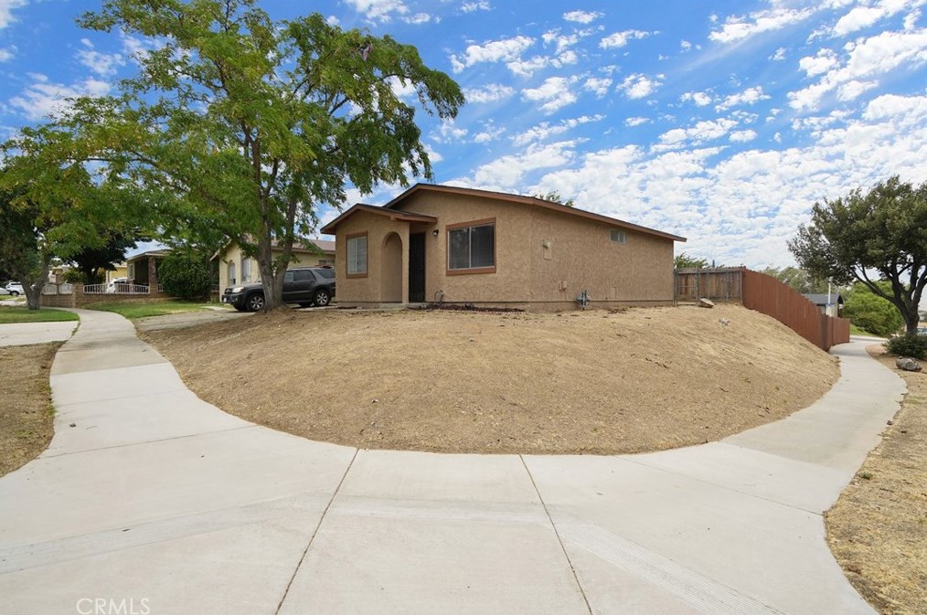 6801 Sage Brush Ave, Lancaster, CA 93536