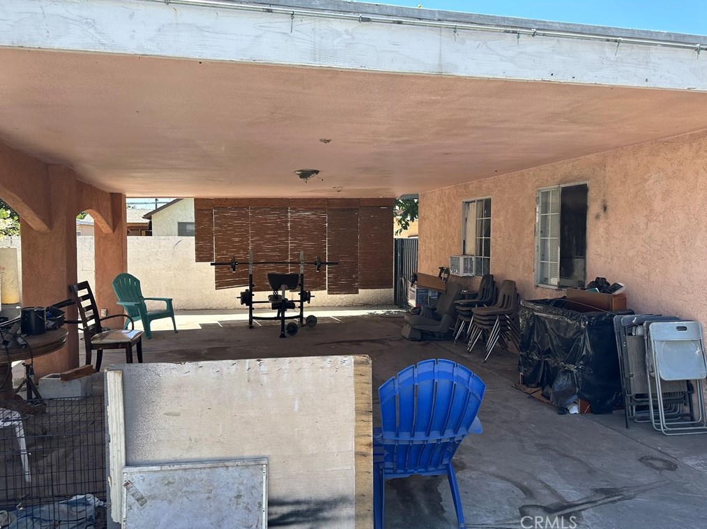 12978 Kagel Cyn St, Los Angeles CA  91331-3213 exterior