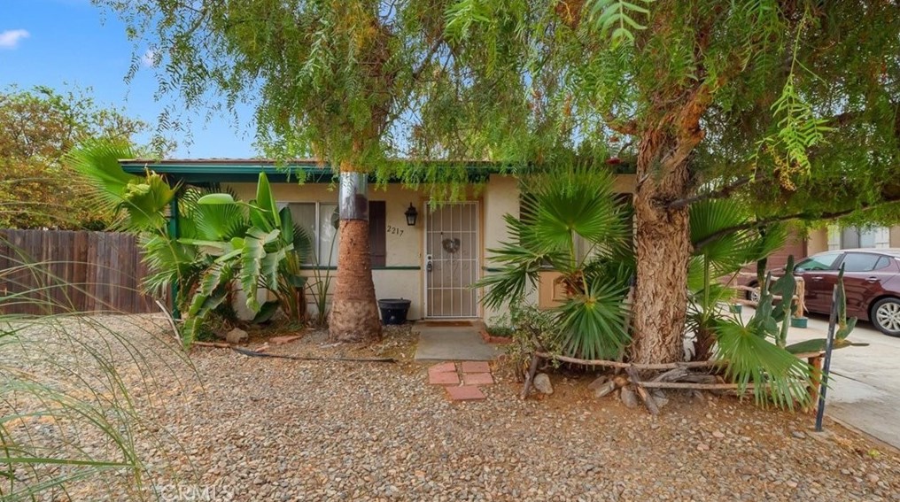 2217 Corinto Ct, Hemet, CA 92545-2546