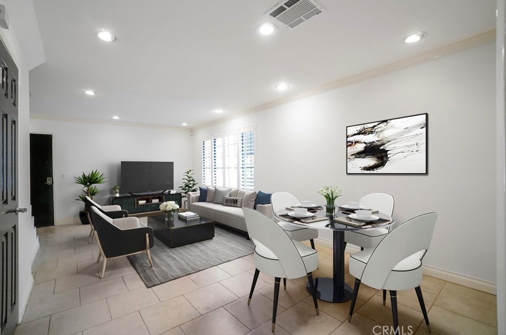 11127 La Maida St #20, North Hollywood, CA 91601