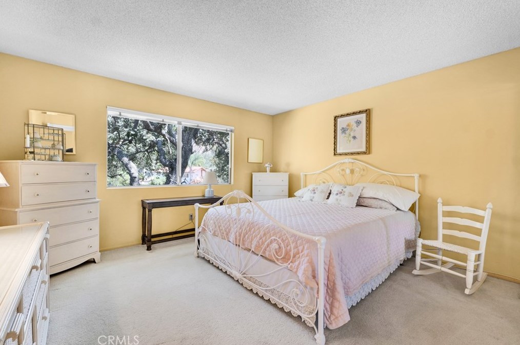 4338 Deerpark Ct, Thousand Oaks CA 91361-4512 exterior