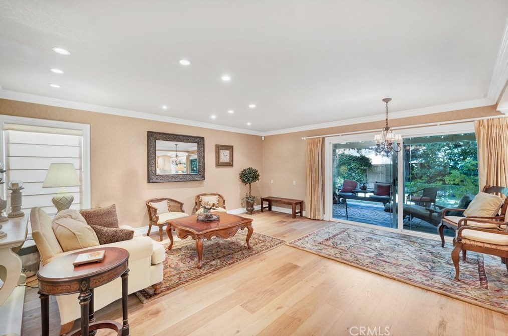 4338 Deerpark Ct, Thousand Oaks CA 91361-4512 exterior