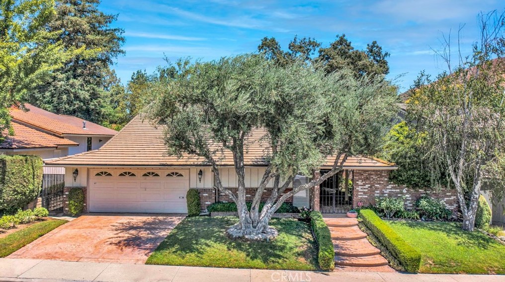 4338 Deerpark Ct, Thousand Oaks CA 91361-4512 exterior