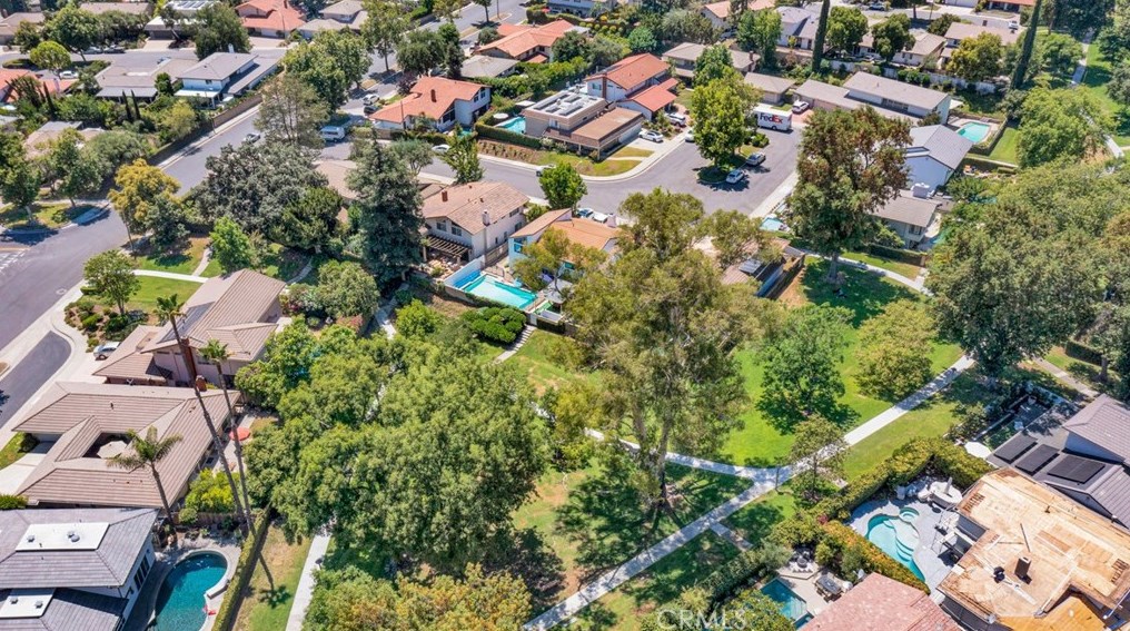 4338 Deerpark Ct, Thousand Oaks CA 91361-4512 exterior