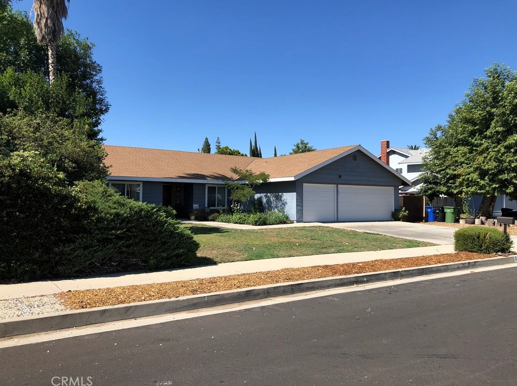 20129 Mayall St, Chatsworth, CA 91311-3914