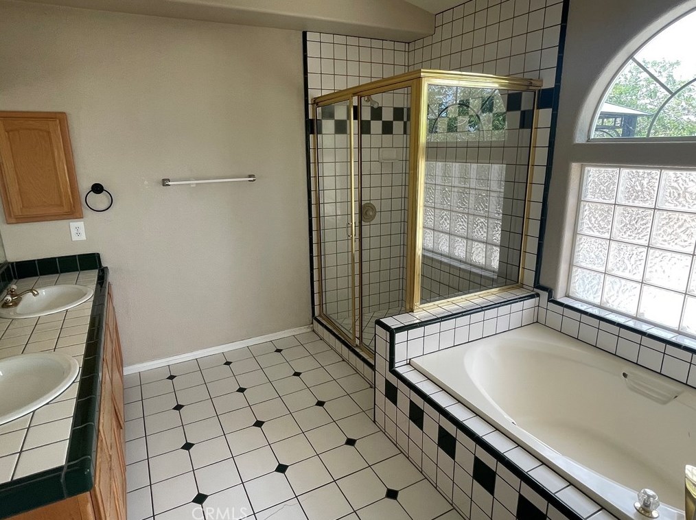 11124 Pine Tree Rd, Pinon Hills CA  92372 exterior