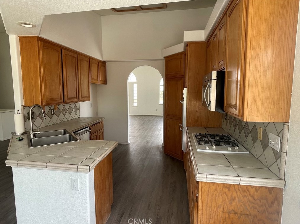 11124 Pine Tree Rd, Pinon Hills CA  92372 exterior