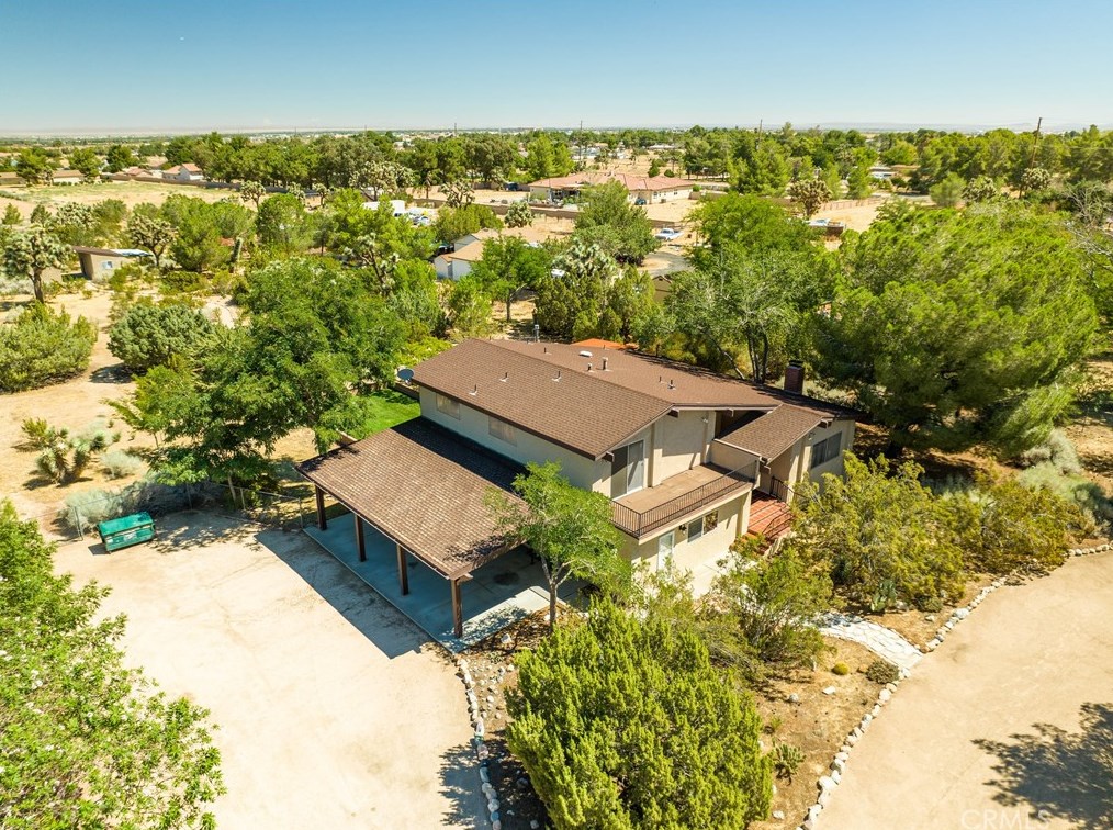 2045 Avenue, Palmdale, CA 93551-2336