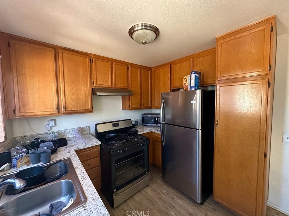 2821 Fairfield Ave, Palmdale CA  93550-4444 exterior