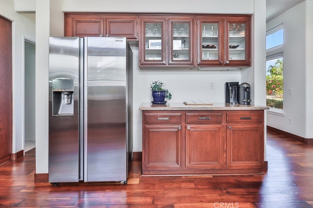 1649 Meadowglen Ct, Thousand Oaks CA  91320-3470 exterior