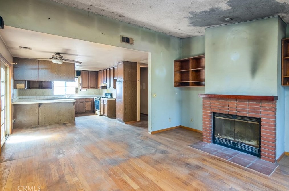 30807 Arlington St, Santa Clarita, CA 91384