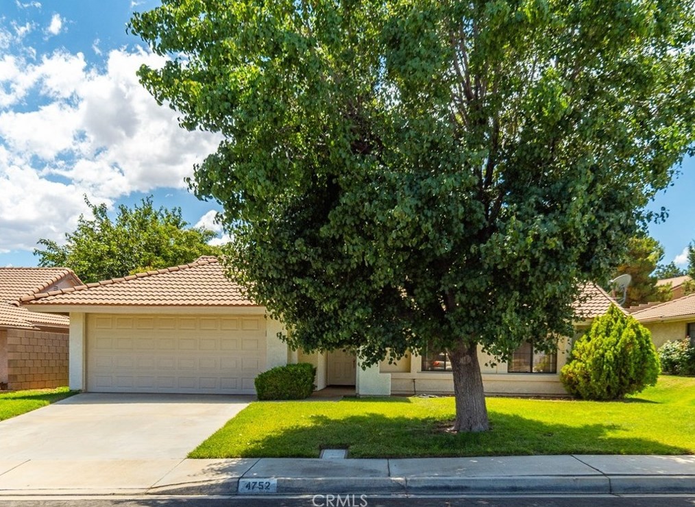 4752 Avenida Vista Verde, Palmdale, CA 93551-2620