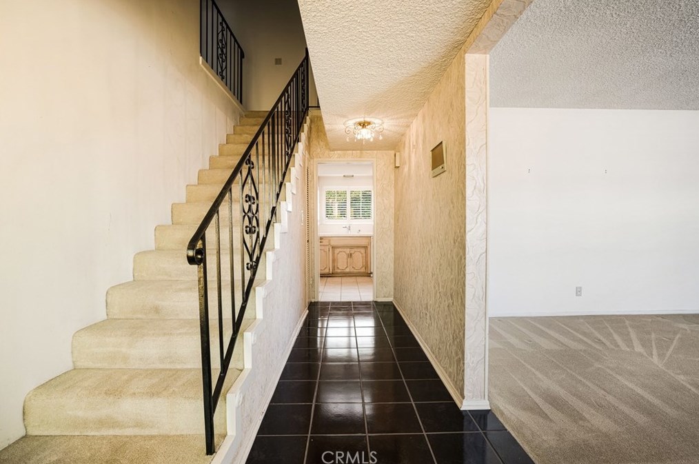 15974 Tobin Way, Van Nuys, CA 91403