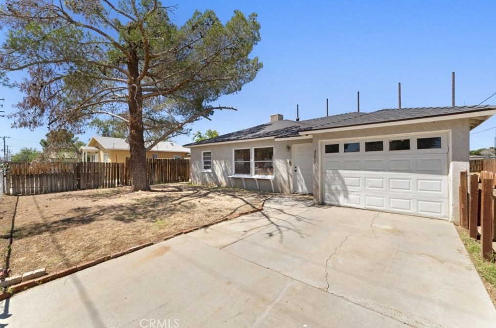 43517 6th St, Lancaster, CA 93535