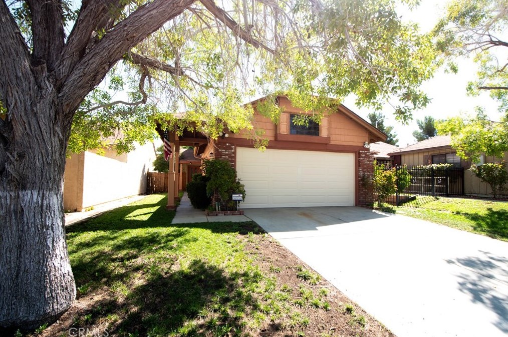 37610 13th St, Palmdale, CA 93550-6991