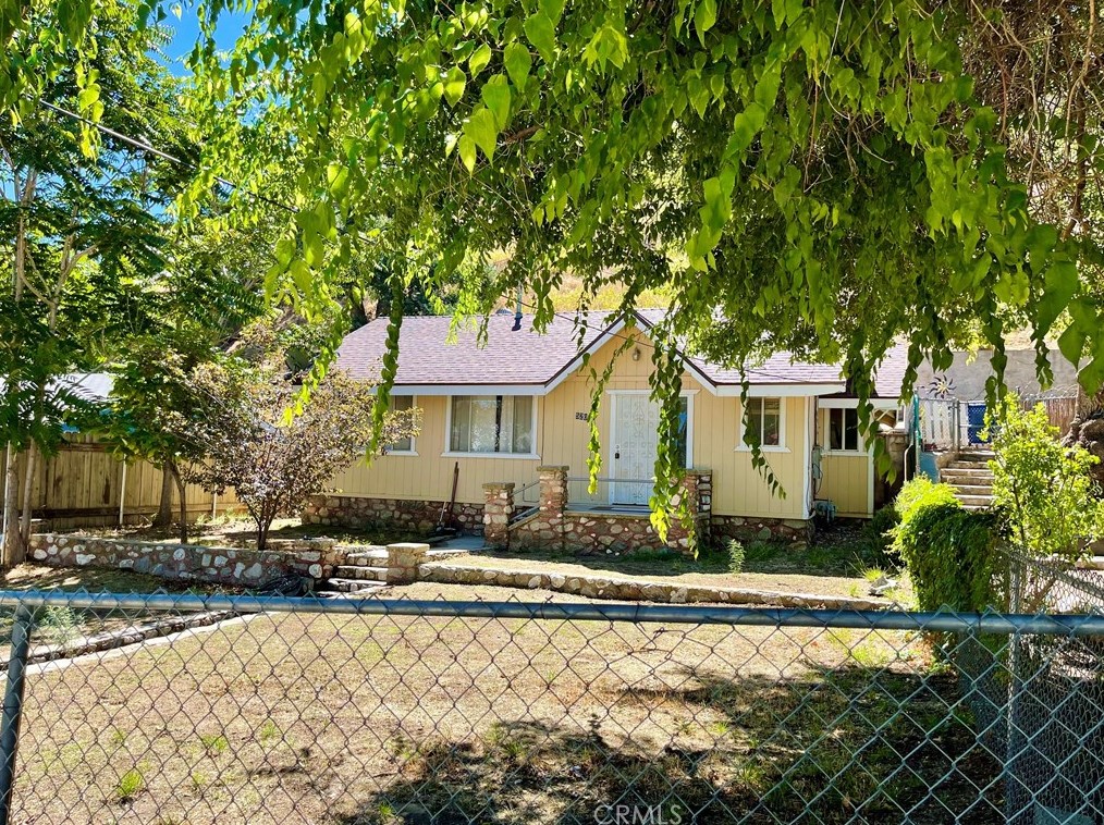 520 South Dr, Gorman, CA 93243