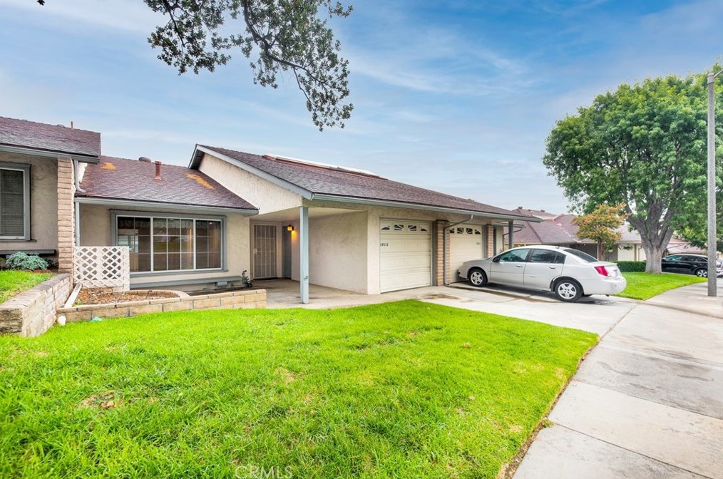 19313 Oak Crossing Rd, Santa Clarita, CA 91321